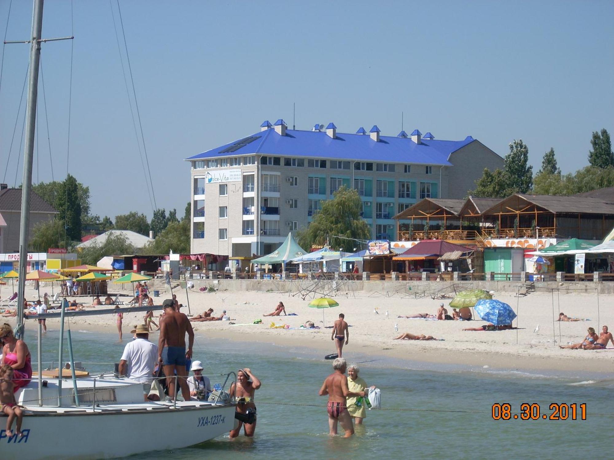 Dolce Vita Resort Hotel Zaliznîi Port Exterior foto